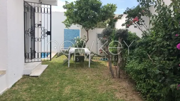 Duplex s+4 avec piscine à la Marsa - 1