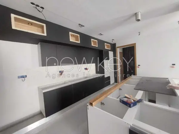 Neuf Triplex s4 avec jardin à la Marsa - 1