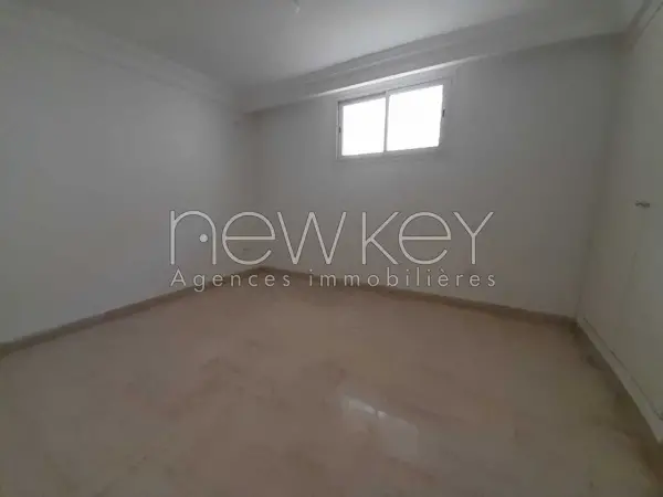 Duplex S+4 avec jardin à louer à Ain Zaghouan Nord - 3