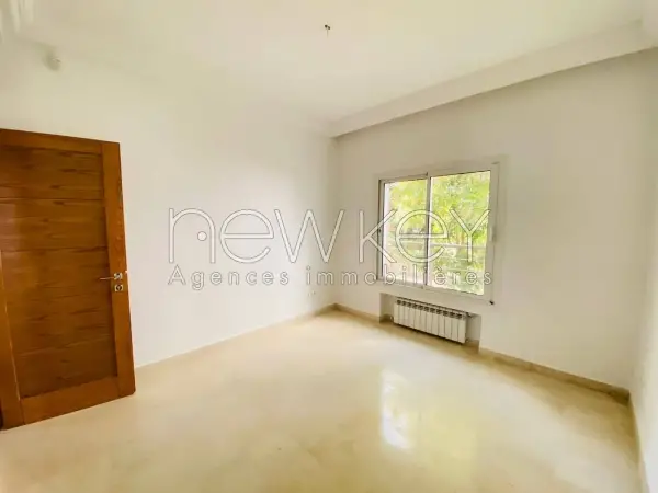 S+3 avec piscine à vendre aux jardins de Carthage - 3