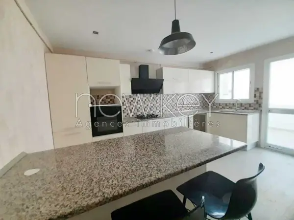 Superbe Appartement S3 À Louer Près De Carrefour - 2