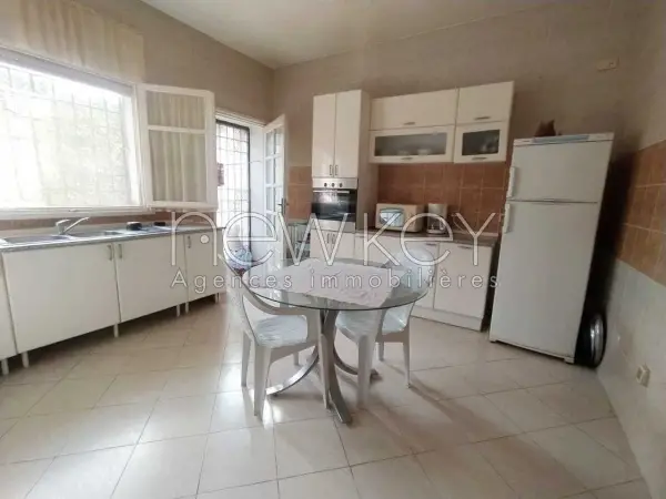 Une Villa jumelée à vendre à La Soukra - 4