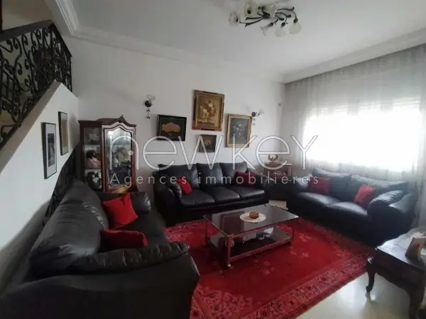 Une Villa jumelée à vendre à La Soukra - 3