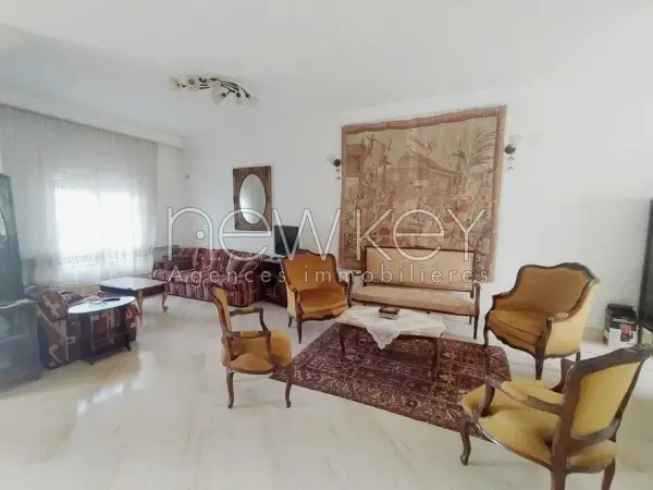 Une Villa jumelée à vendre à La Soukra - 2