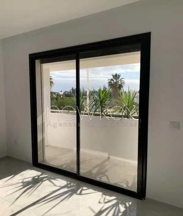 Appartement S+3 Neuf à vendre à La Soukra - 1