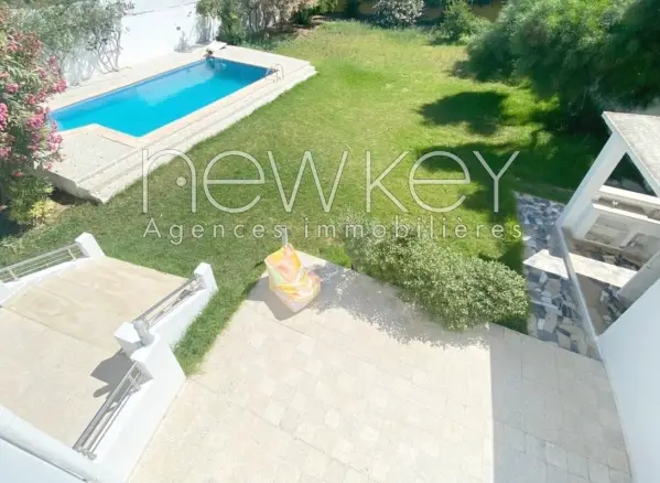 Superbe Villa s+3 avec piscine à louer à La Soukra - 7