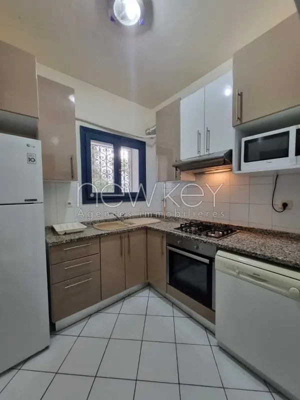 Appartement S+2 en rez-de-chaussée à louer à Gammarth - 7