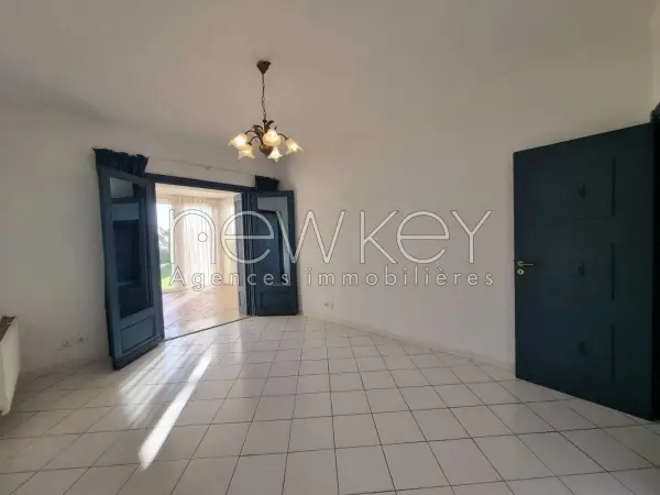 Appartement S+2 en rez-de-chaussée à louer à Gammarth - 3