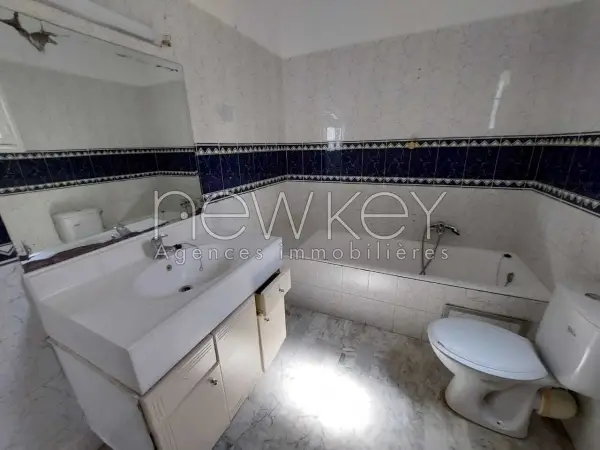 Duplex s+4 à la Marsa - 11