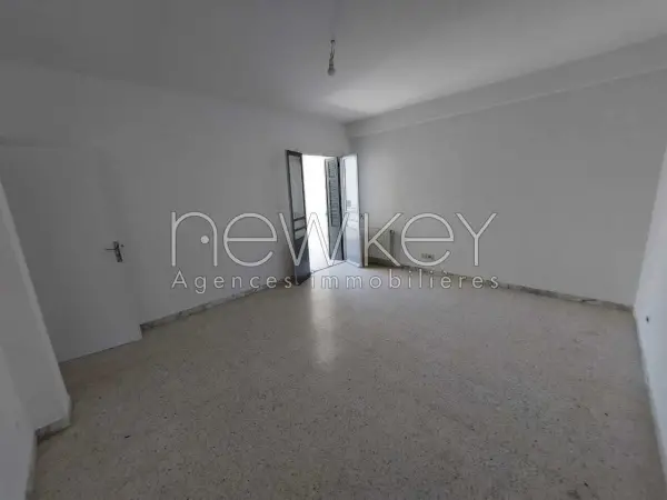 Duplex s+4 à la Marsa - 6