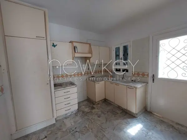 Duplex s+4 à la Marsa - 2