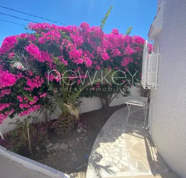 Une Coquette Villa S+3 avec jardin à La Soukra - 1
