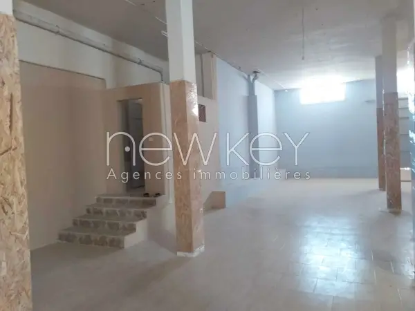 Un Dépôt de 200 m² à louer à La Soukra - 2