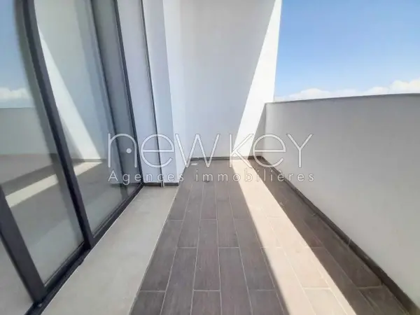 Bel Appartement S+3 avec chambre de service à Ain Zaghouan Nord - 6