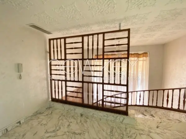 Splendide Villa S+5 avec piscine à La Soukra - 2