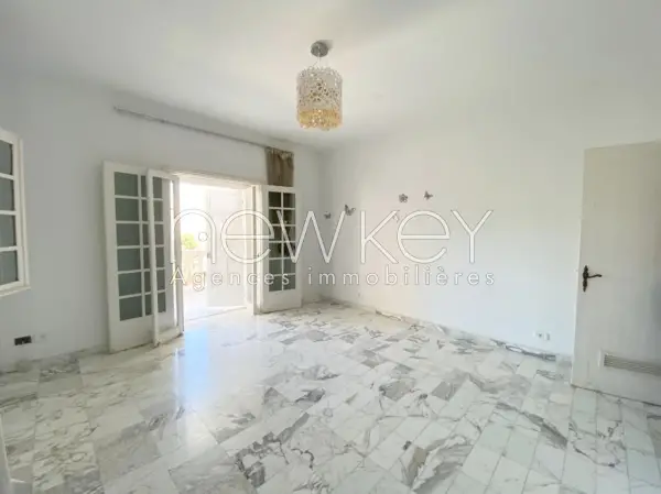 Splendide Villa S+5 avec piscine à La Soukra - 4