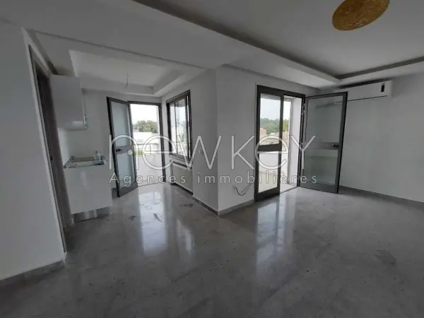 Triplex s+4 avec piscine à Gammarth - 15