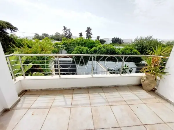 Triplex s+4 avec piscine à Gammarth - 7