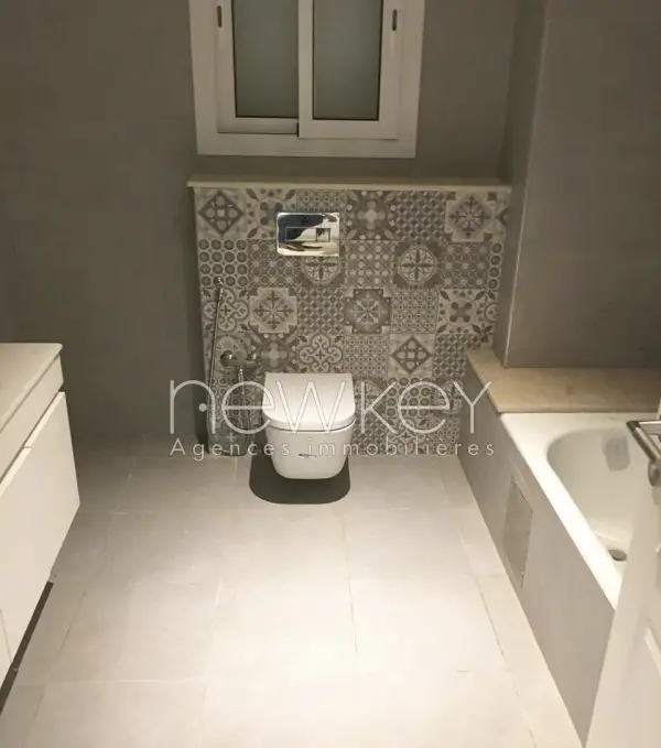 Triplex Haut Standing S+4 à La Soukra - 3
