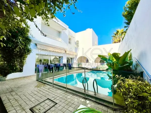 Villa S+4 avec piscine à Gammarth supérieur - 2