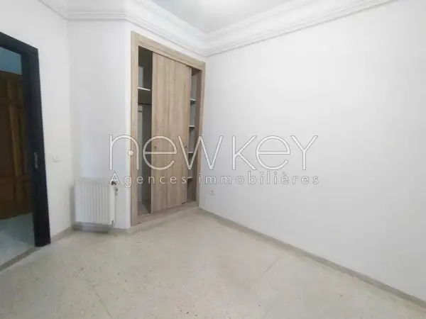 Un Appartement S+2 à louer à La Soukra - 2