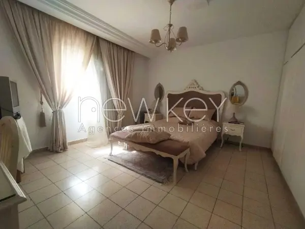 Une Villa Jumelée S+3 à vendre aux Jardins de L'Aouina - 2