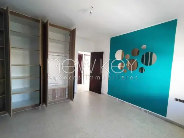 Un étage de villa S+4 à La Soukra - 3