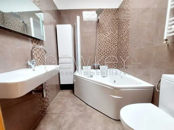 Duplex s+3 à la Marsa - 10