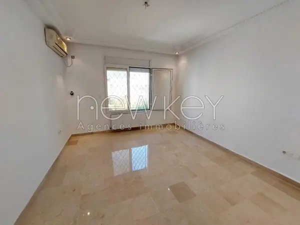 Duplex s+3 à la Marsa - 8