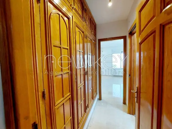 Duplex s+3 à la Marsa - 7