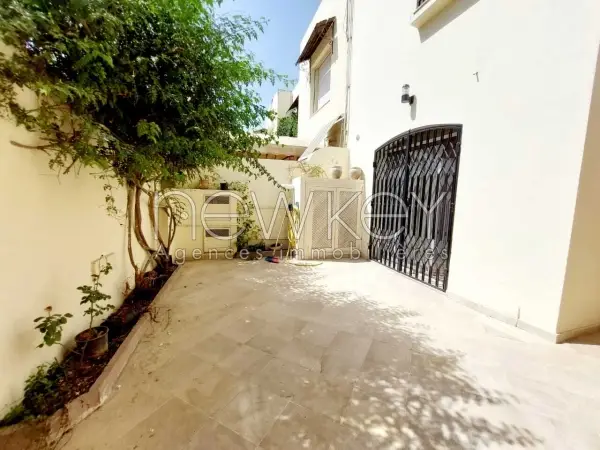Duplex s+3 à la Marsa - 3