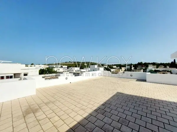 Etage de villa s3 Meublé avec terrasse à la Marsa - 3