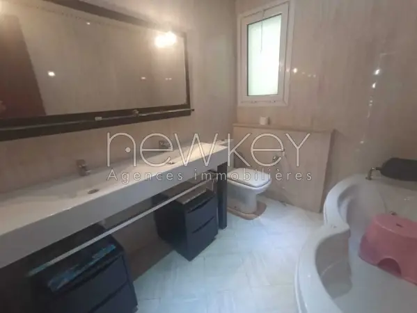 Appartement meublé S4 vue sur lac à louer aux berges du lac 1 - 3