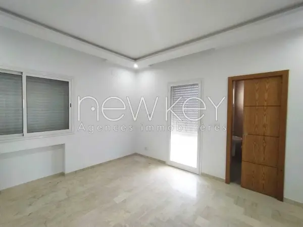 Un Appartement S+3 à louer à Borj Louzir - 1