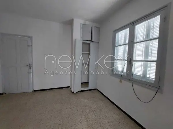 Etage de villa s+4 à la Marsa - 7