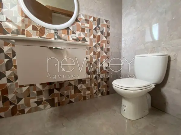 Superbe étage De Villa S+3 à louer à La Soukra - 4