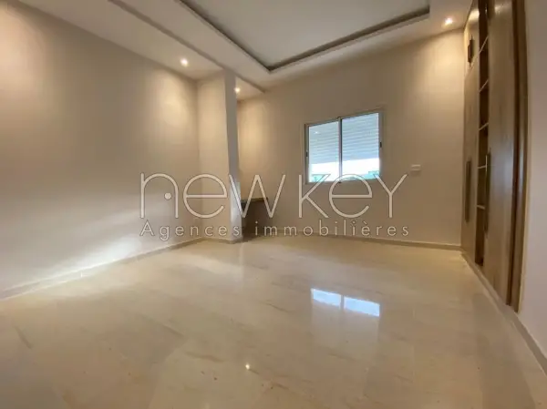 Superbe étage De Villa S+3 à louer à La Soukra - 3