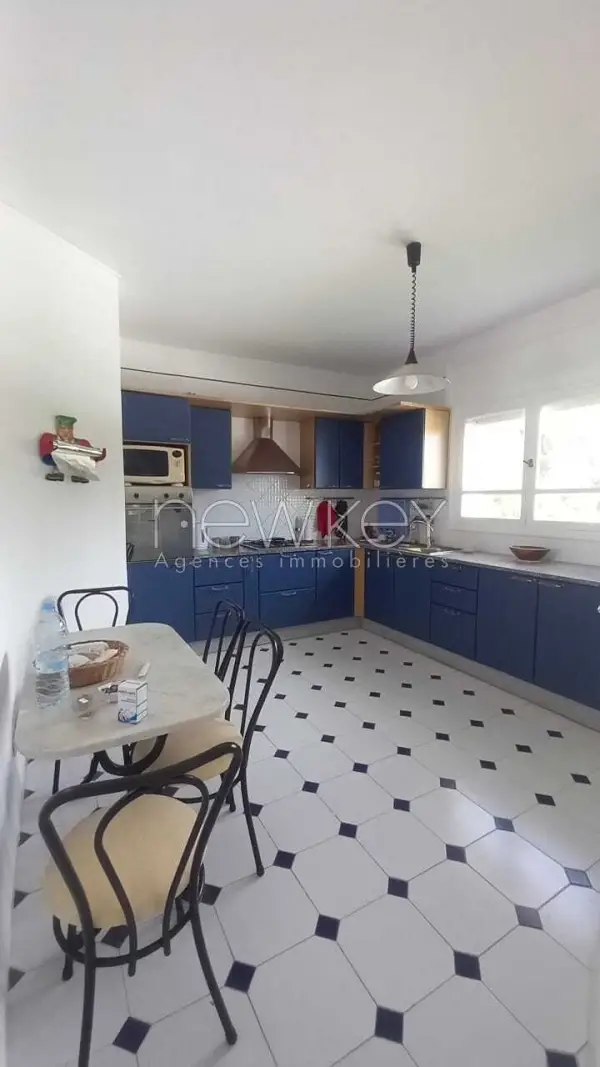 Etage de villa s+3 à carthage - 7