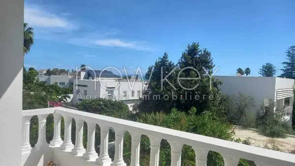 Etage de villa s+3 à carthage - 9