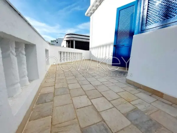 Appartement s+4 à la Marsa - 1