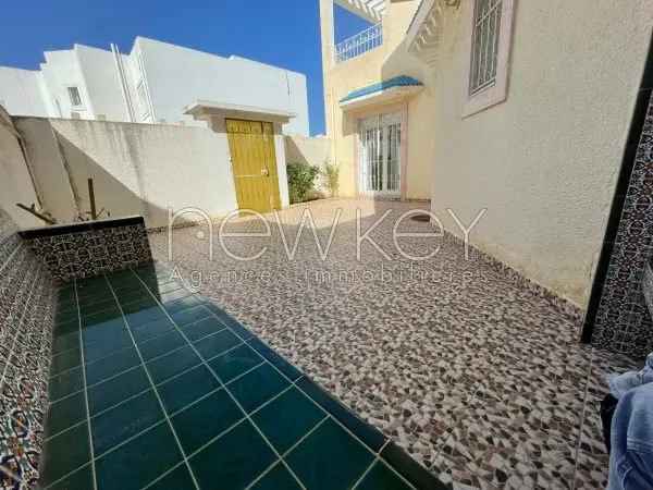 Duplex s+3 à la Marsa - 11