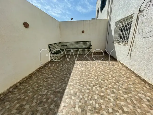 Duplex s+3 à la Marsa - 9