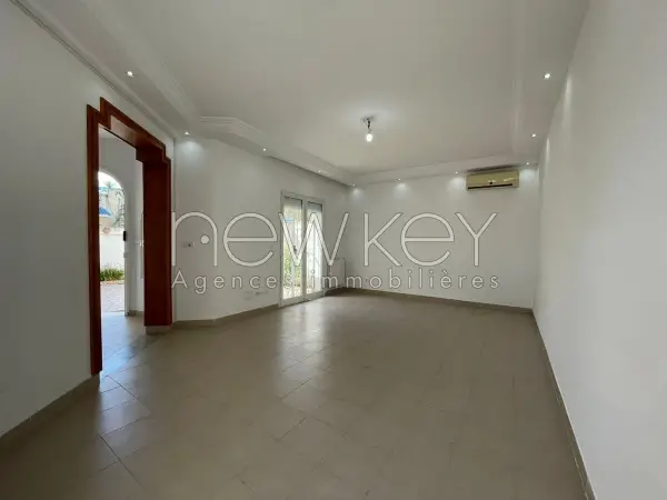 Duplex s+3 à la Marsa - 6
