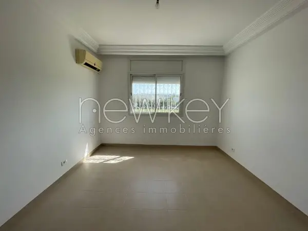 Duplex s+3 à la Marsa - 5