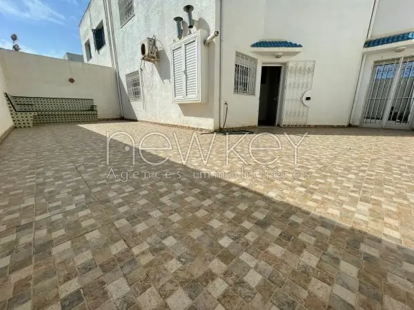 Duplex s+3 à la Marsa - 4