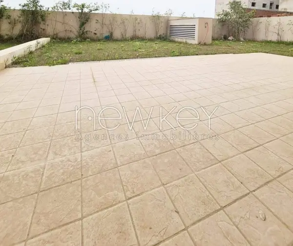 Un Appartement Neuf S+2 avec jardin à La Nouvelle Soukra - 6