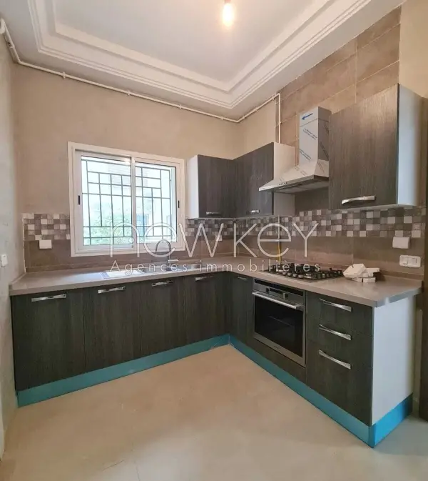 Un Appartement Neuf S+2 avec jardin à La Nouvelle Soukra - 1