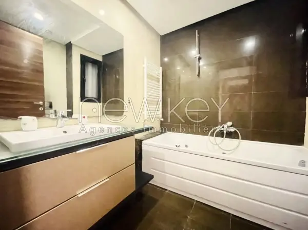 Appartement meublé S3 à louer aux Berges du Lac 2 - 8