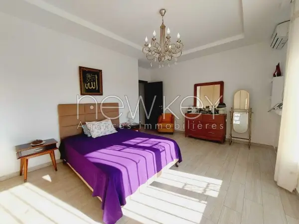 Magnifique S+4 meublé à la Marsa - 5