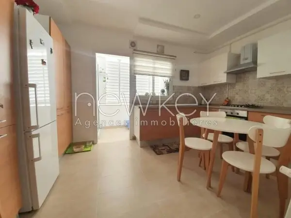 Superbe Appartement S+2 à vendre à La Soukra - 2
